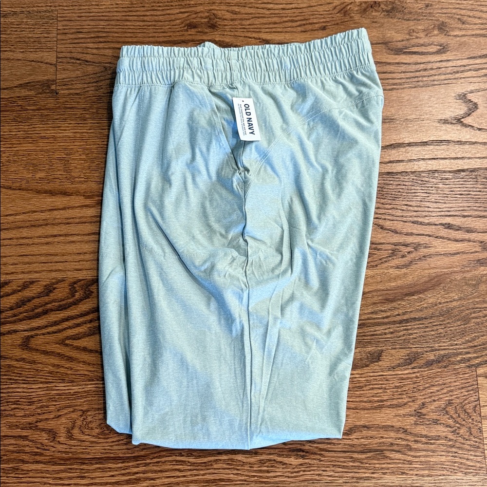 Old Navy Light Gray High-Waisted CloudMotion Joggers, Large